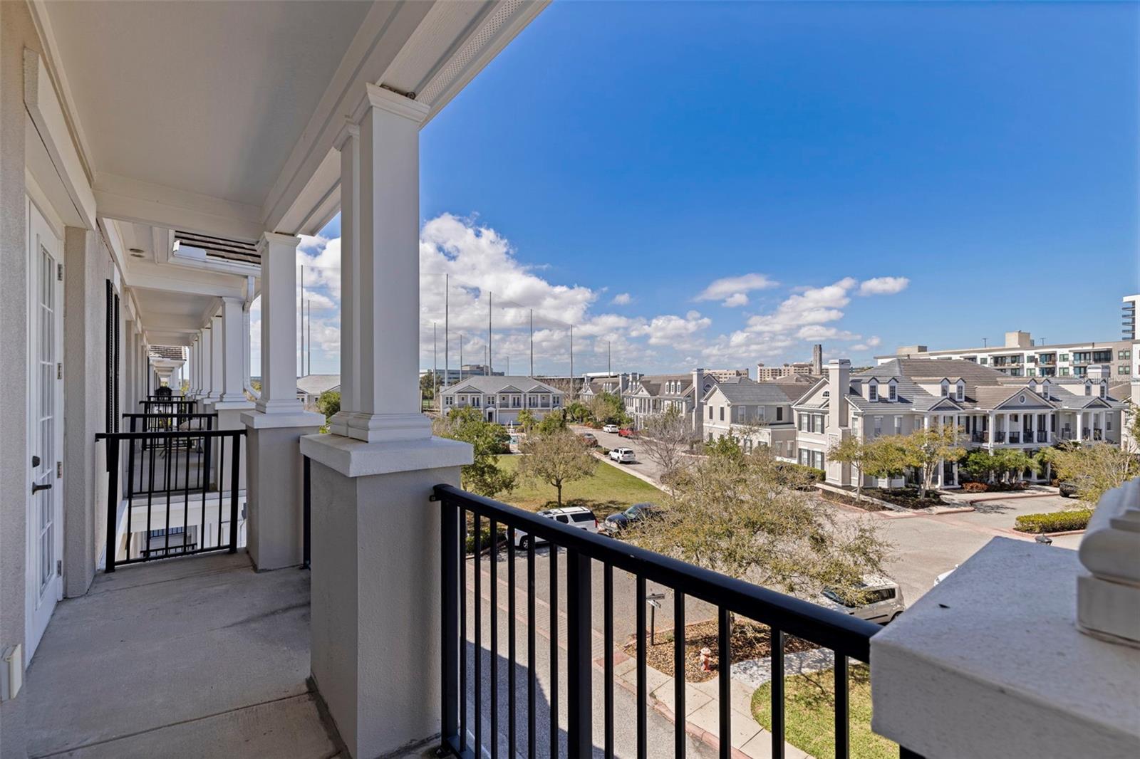 300 NEWBURY PL N, ST PETERSBURG, FL, 33716