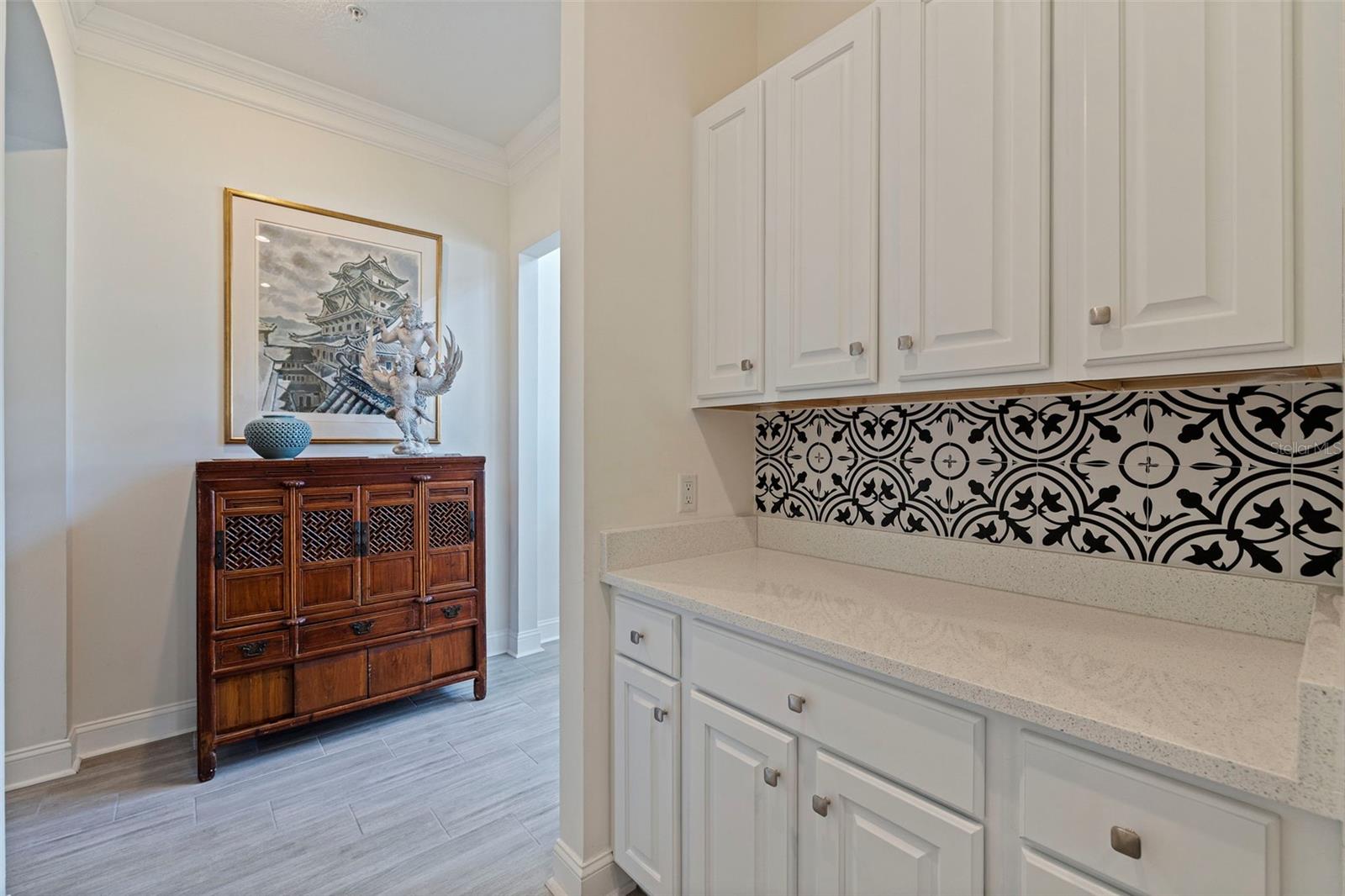 300 NEWBURY PL N, ST PETERSBURG, FL, 33716