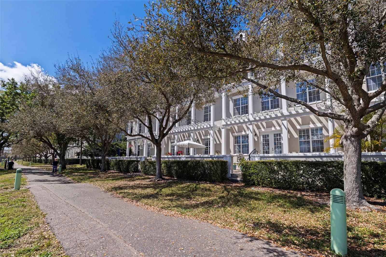 300 NEWBURY PL N, ST PETERSBURG, FL, 33716