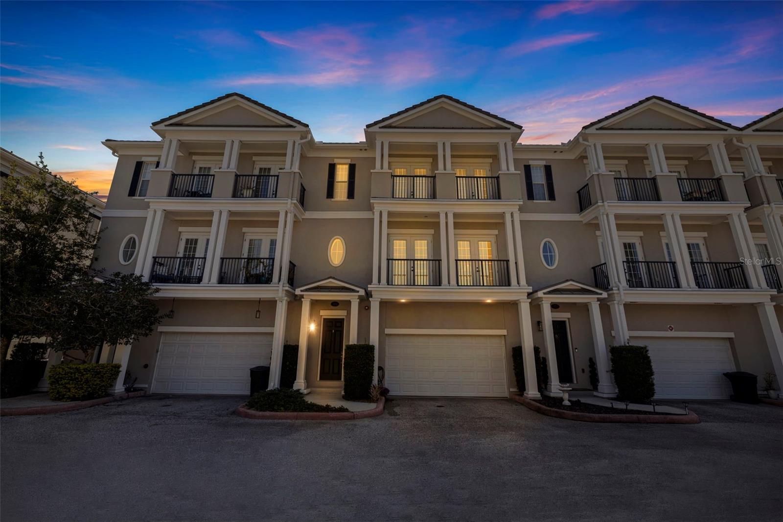 300 NEWBURY PL N, ST PETERSBURG, FL, 33716