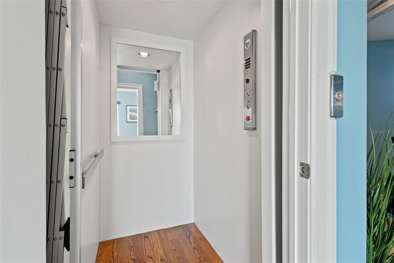 TB8472453 Property Photo