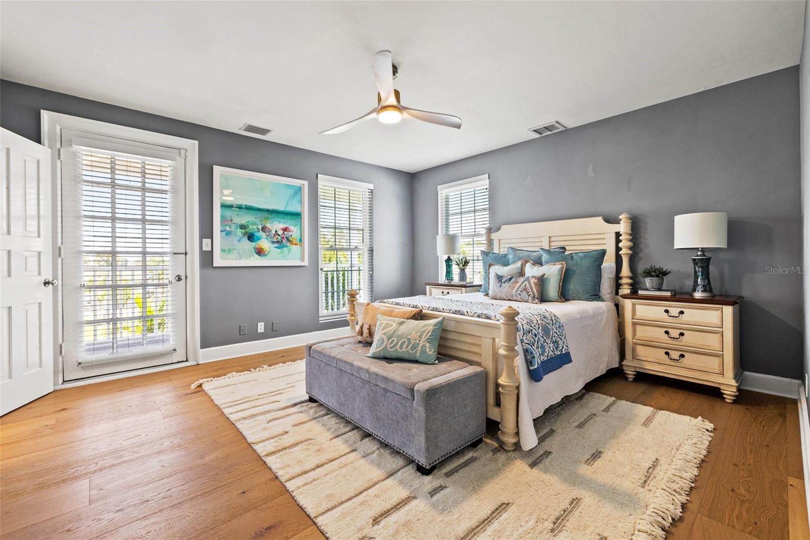 TB8472453 Property Photo