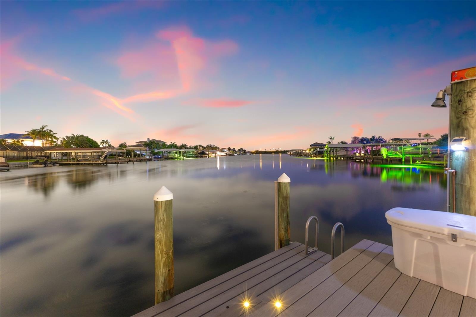 TB8472453 Property Photo