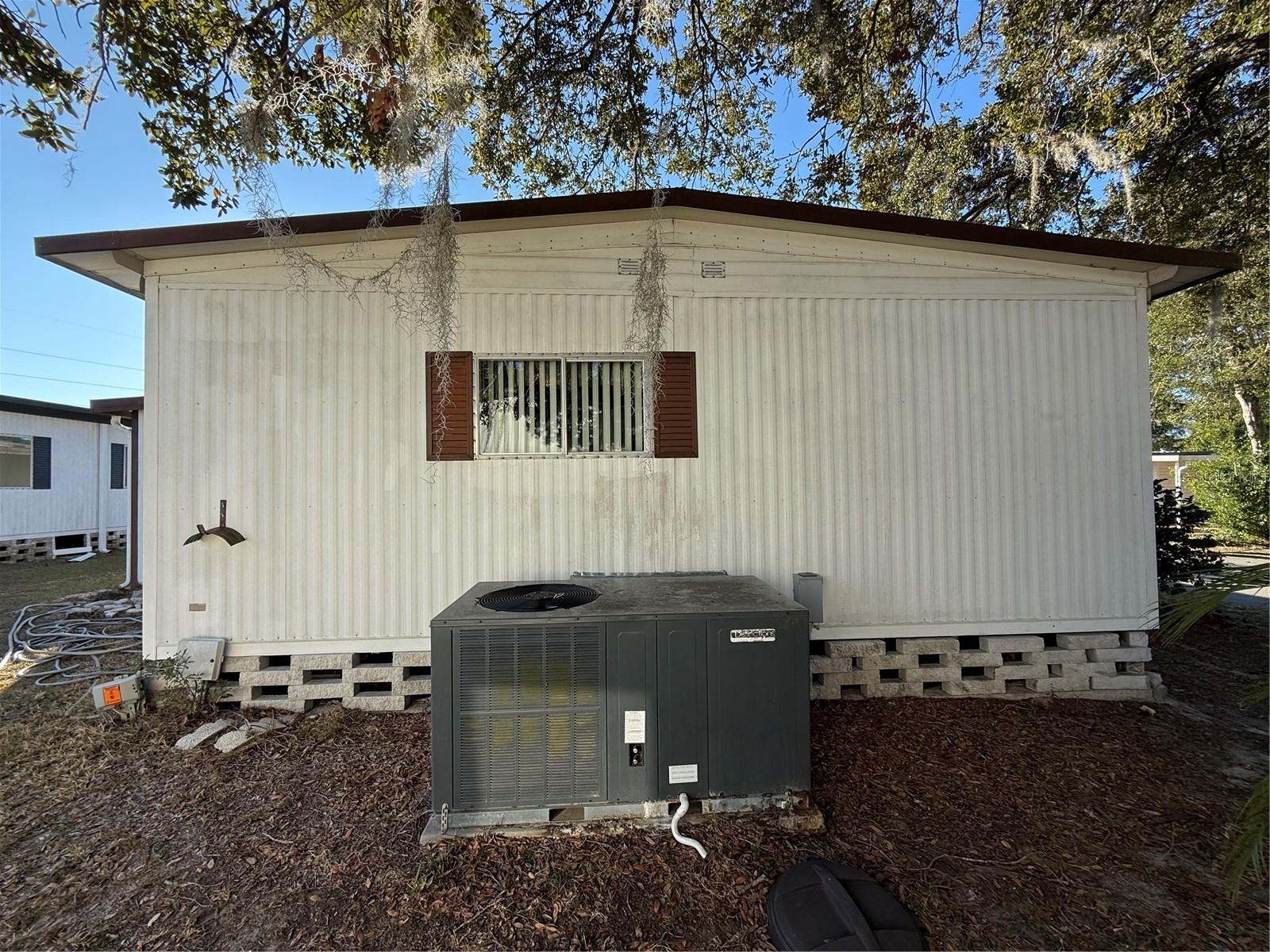 OM718084 Property Photo