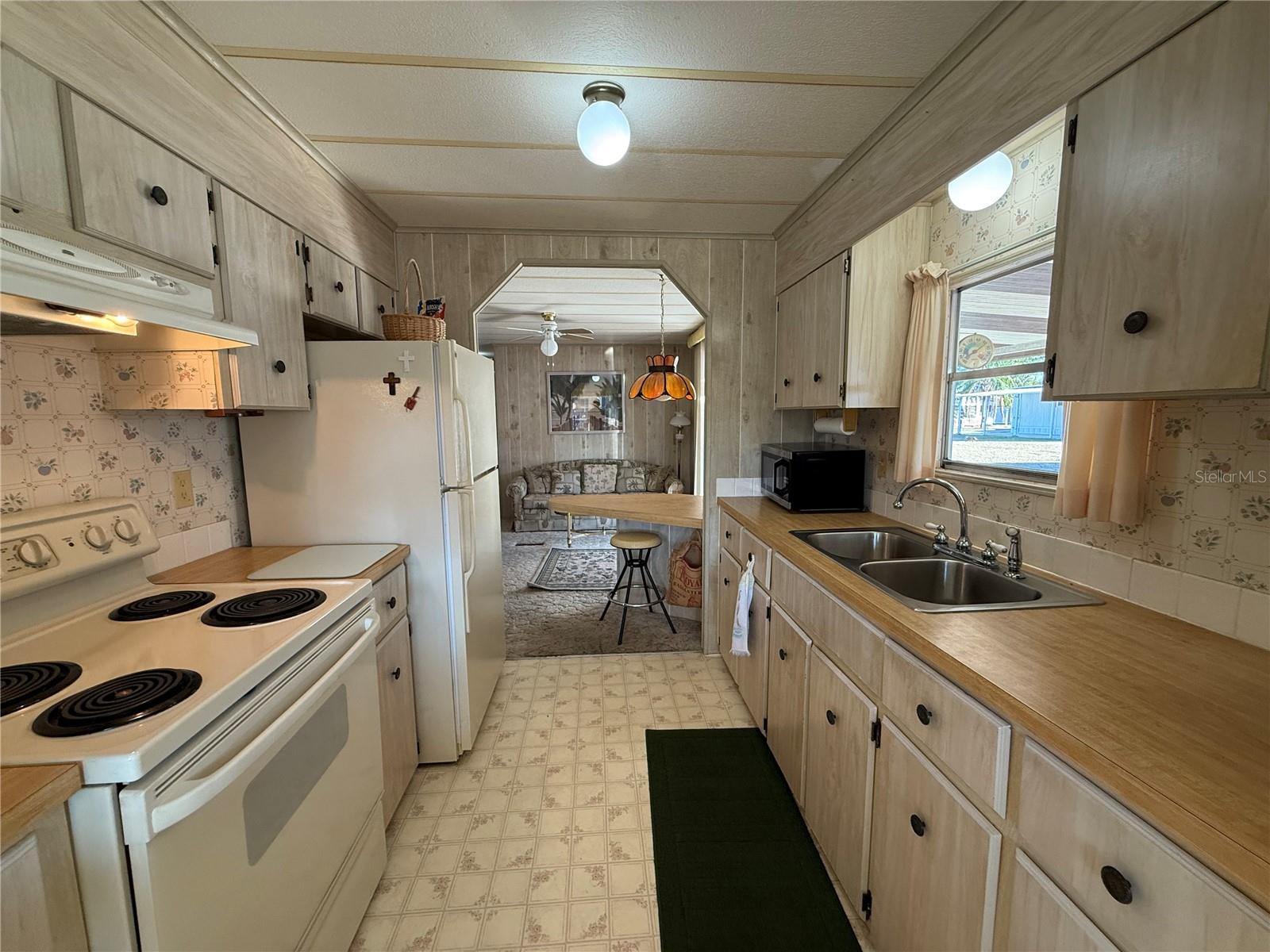 OM718084 Property Photo