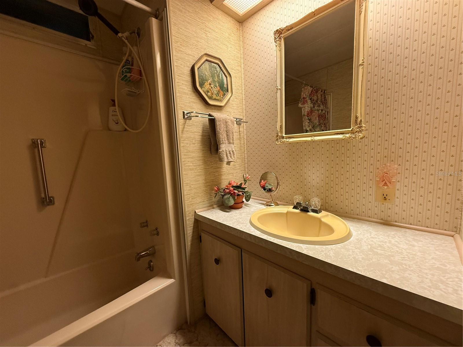 OM718084 Property Photo