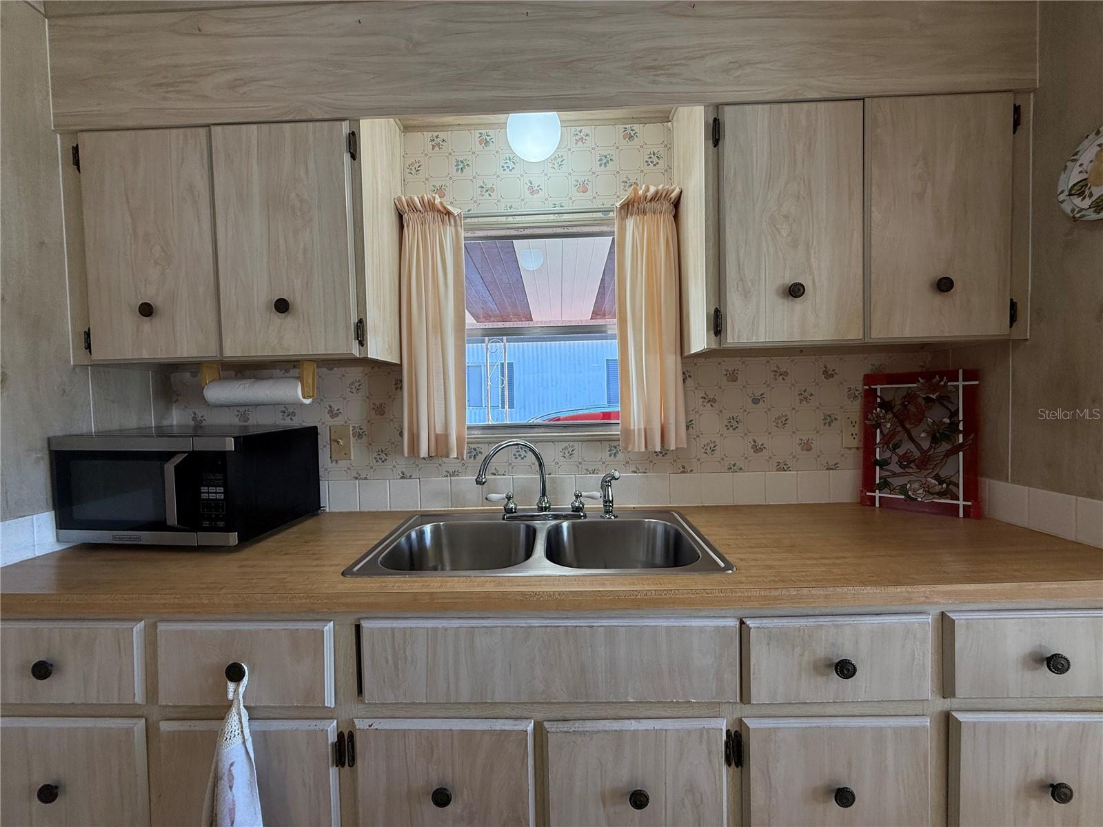 OM718084 Property Photo