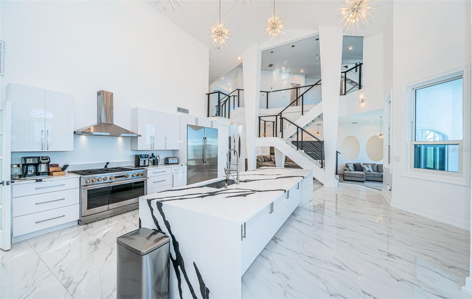 TB8472517 Property Photo