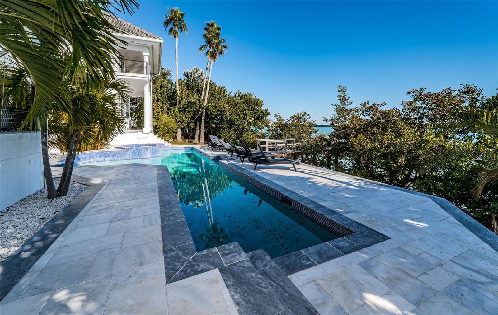 TB8472517 Property Photo