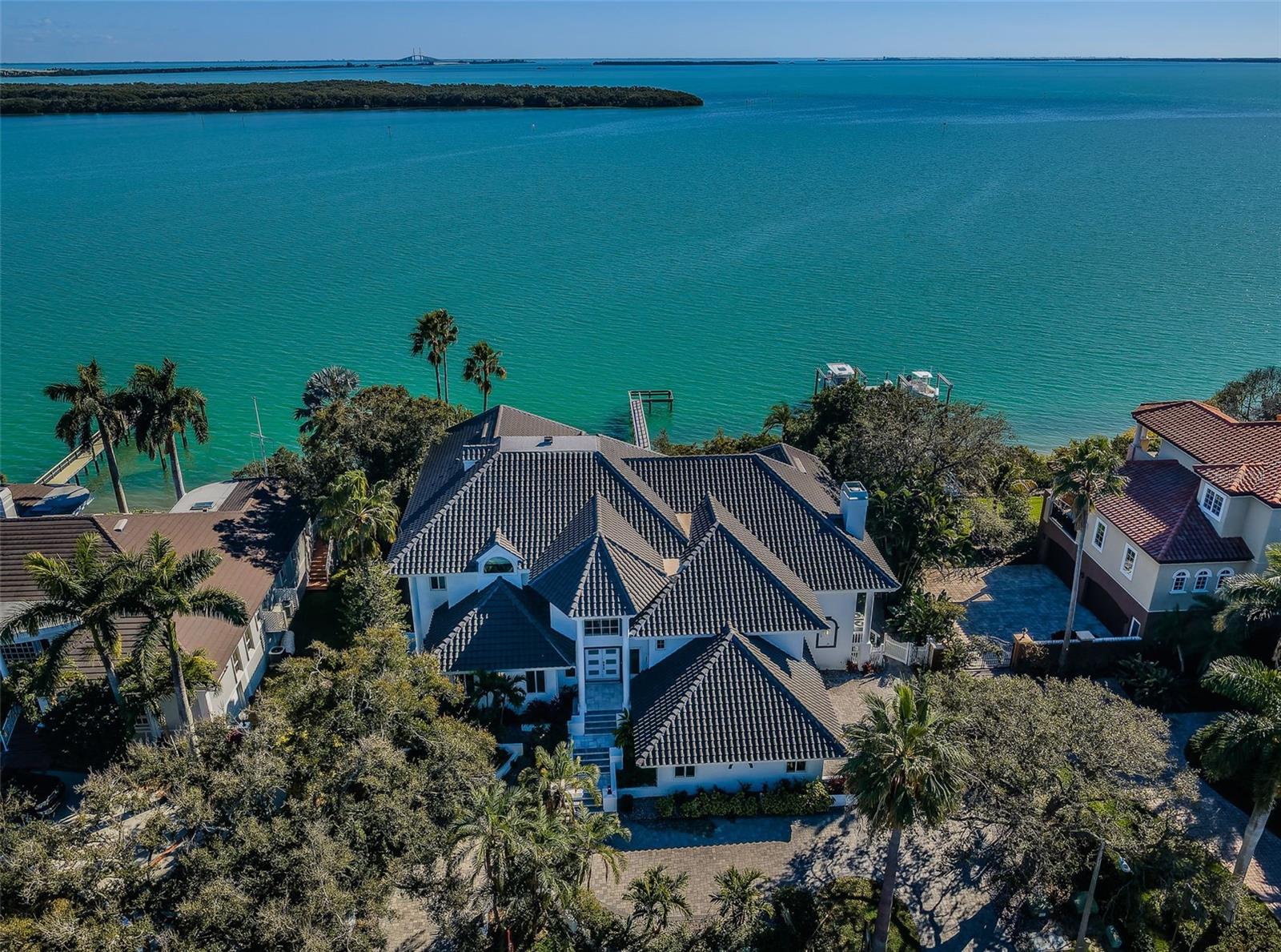 TB8472517 Property Photo