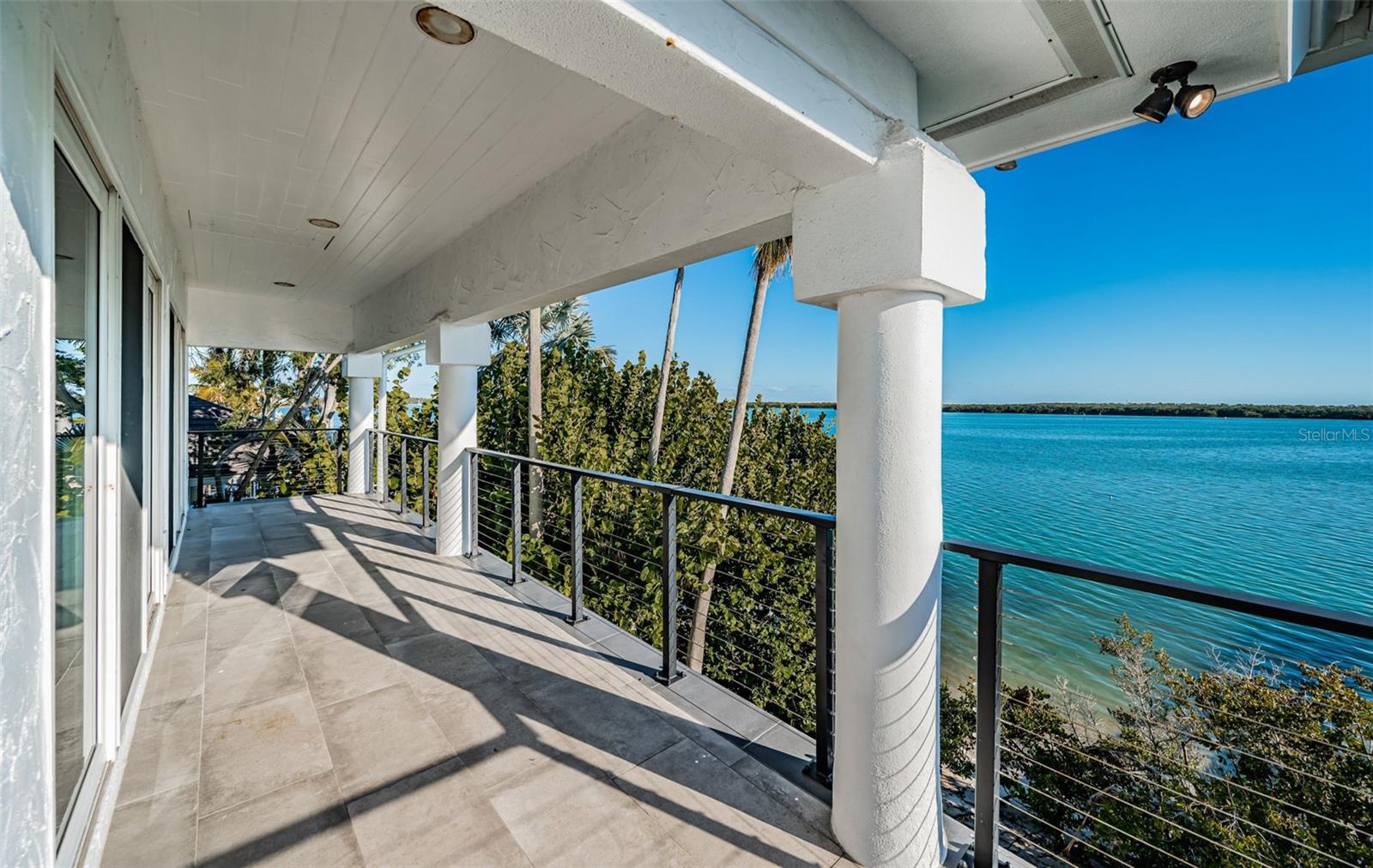 TB8472517 Property Photo