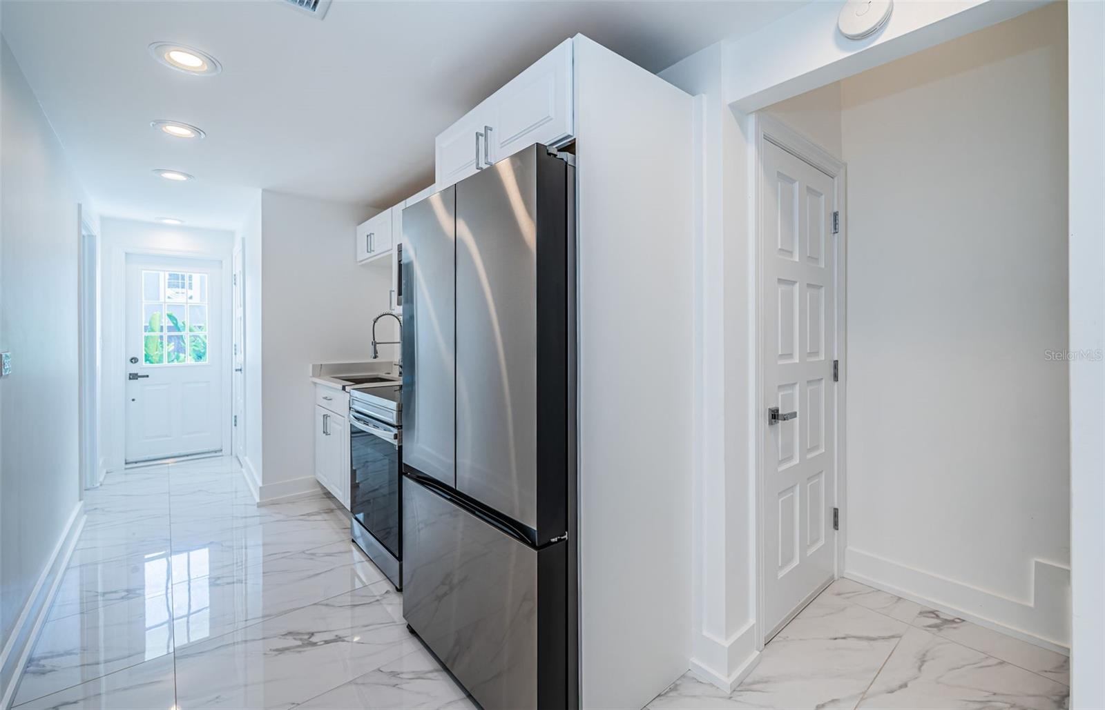 TB8472517 Property Photo