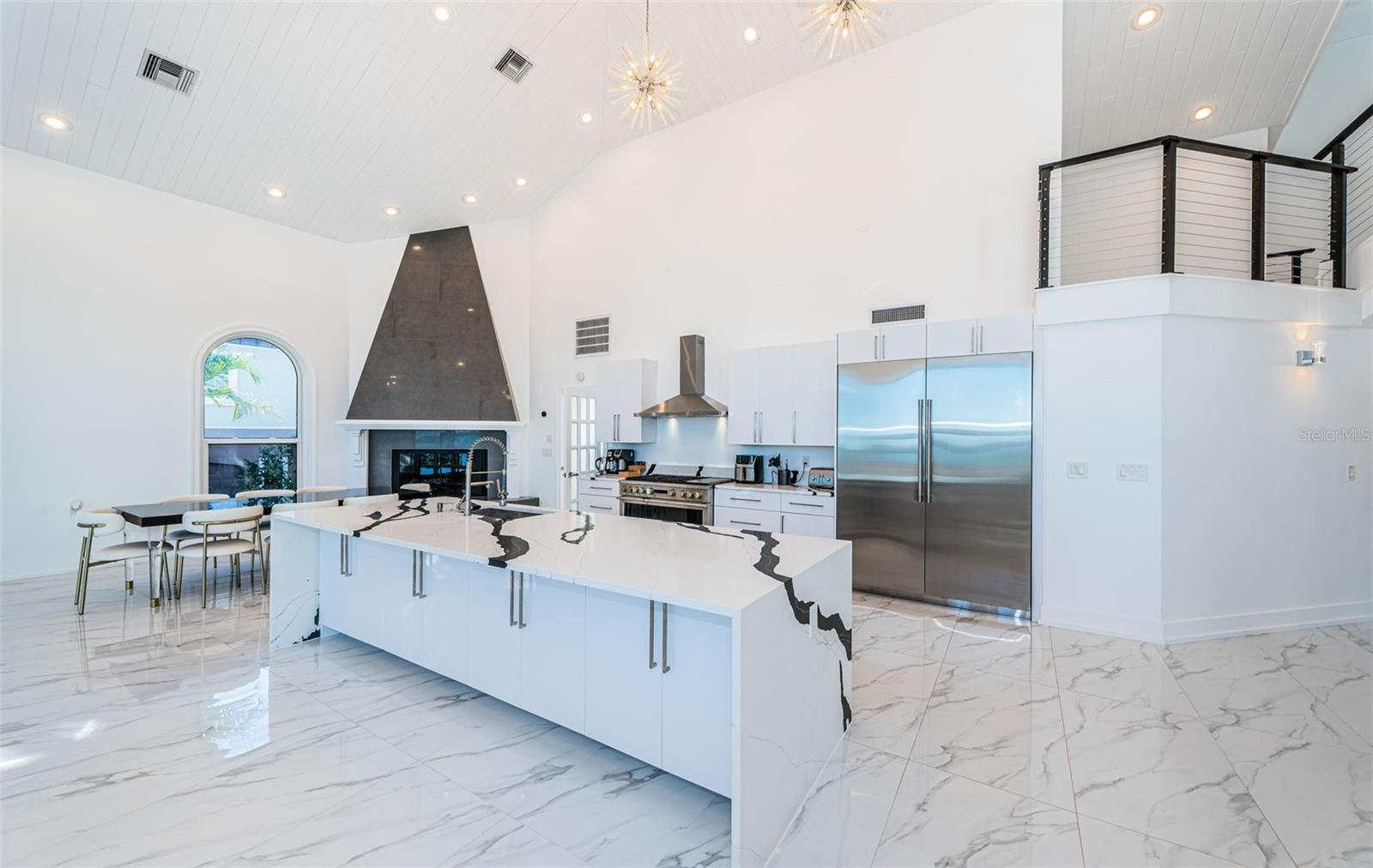 TB8472517 Property Photo