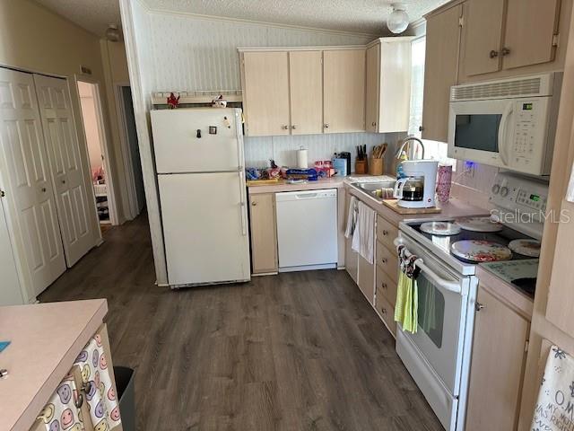 C7521490 Property Photo