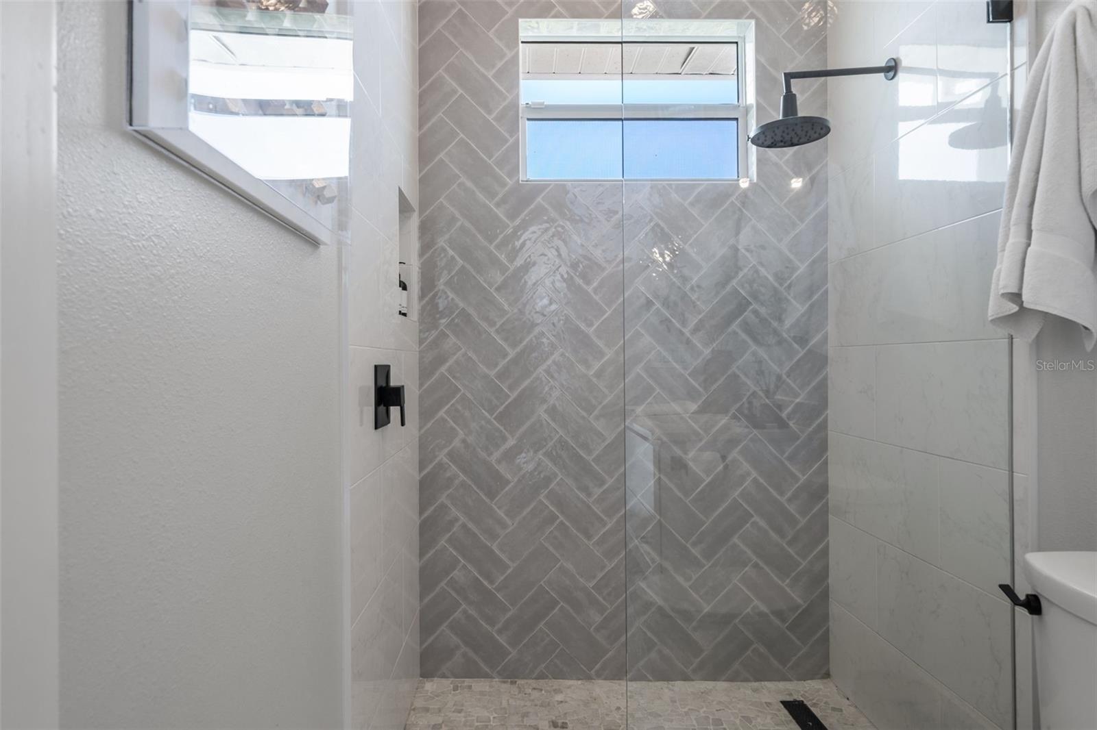 A4681246 Property Photo