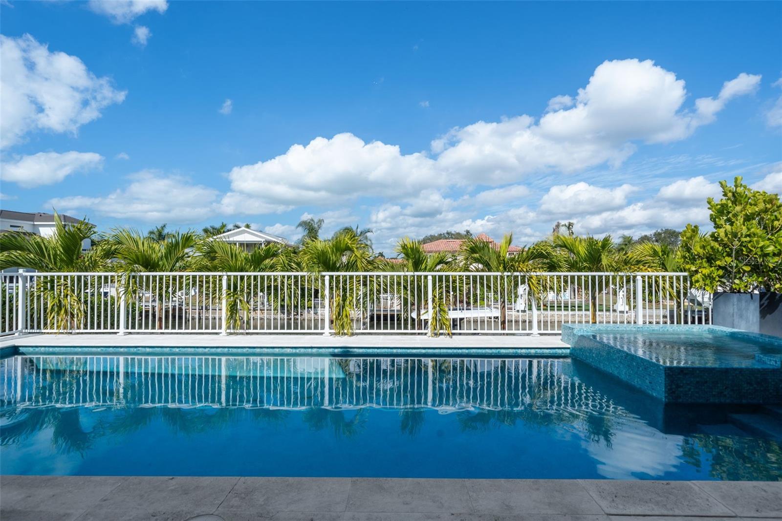 A4681246 Property Photo