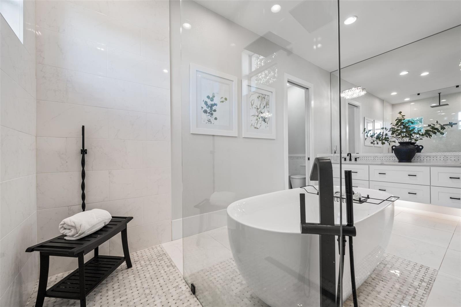 A4681246 Property Photo