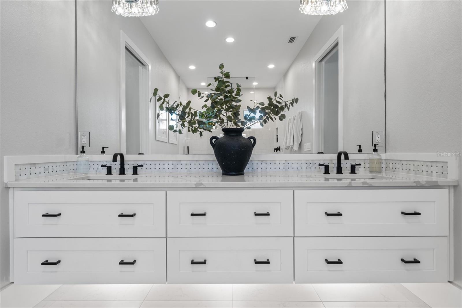 A4681246 Property Photo