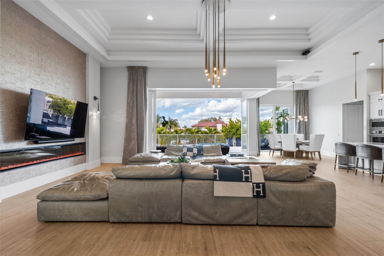 A4681246 Property Photo