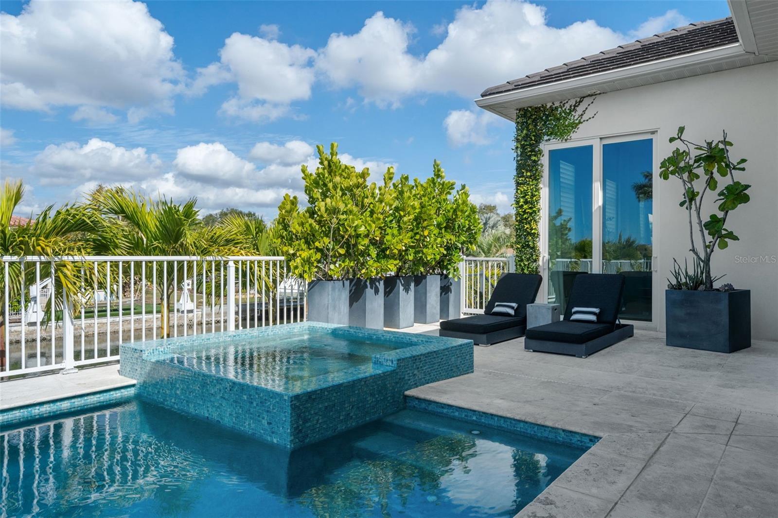 A4681246 Property Photo