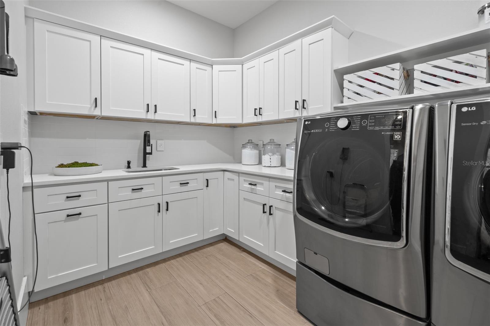 A4681246 Property Photo