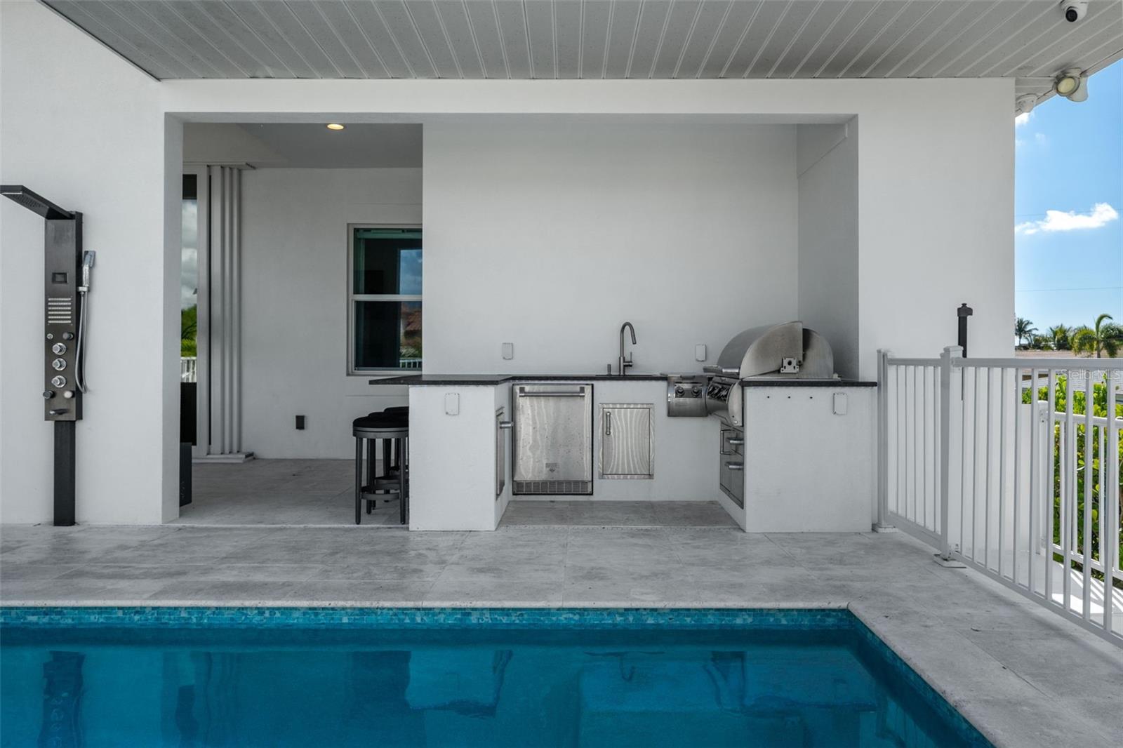 A4681246 Property Photo