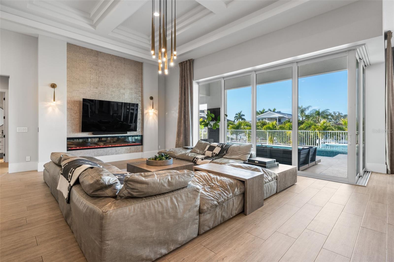 A4681246 Property Photo