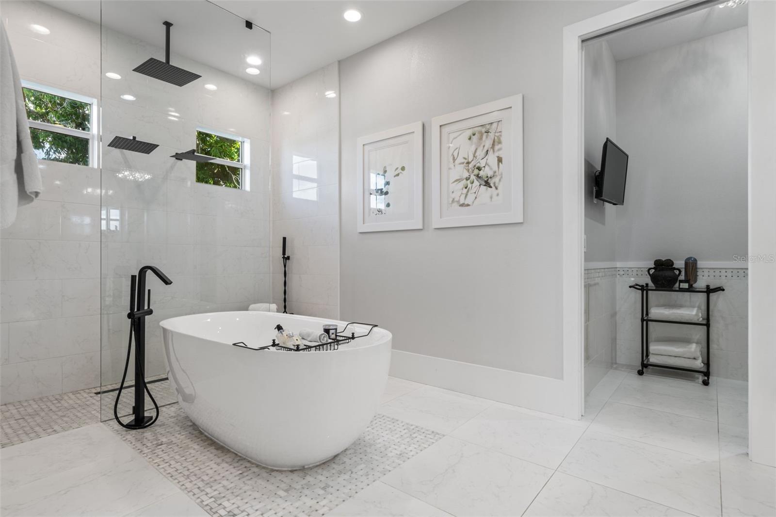 A4681246 Property Photo