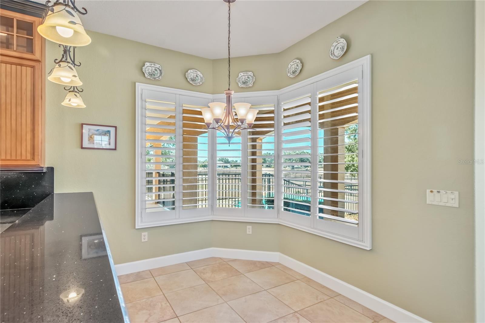 OM718115 Property Photo