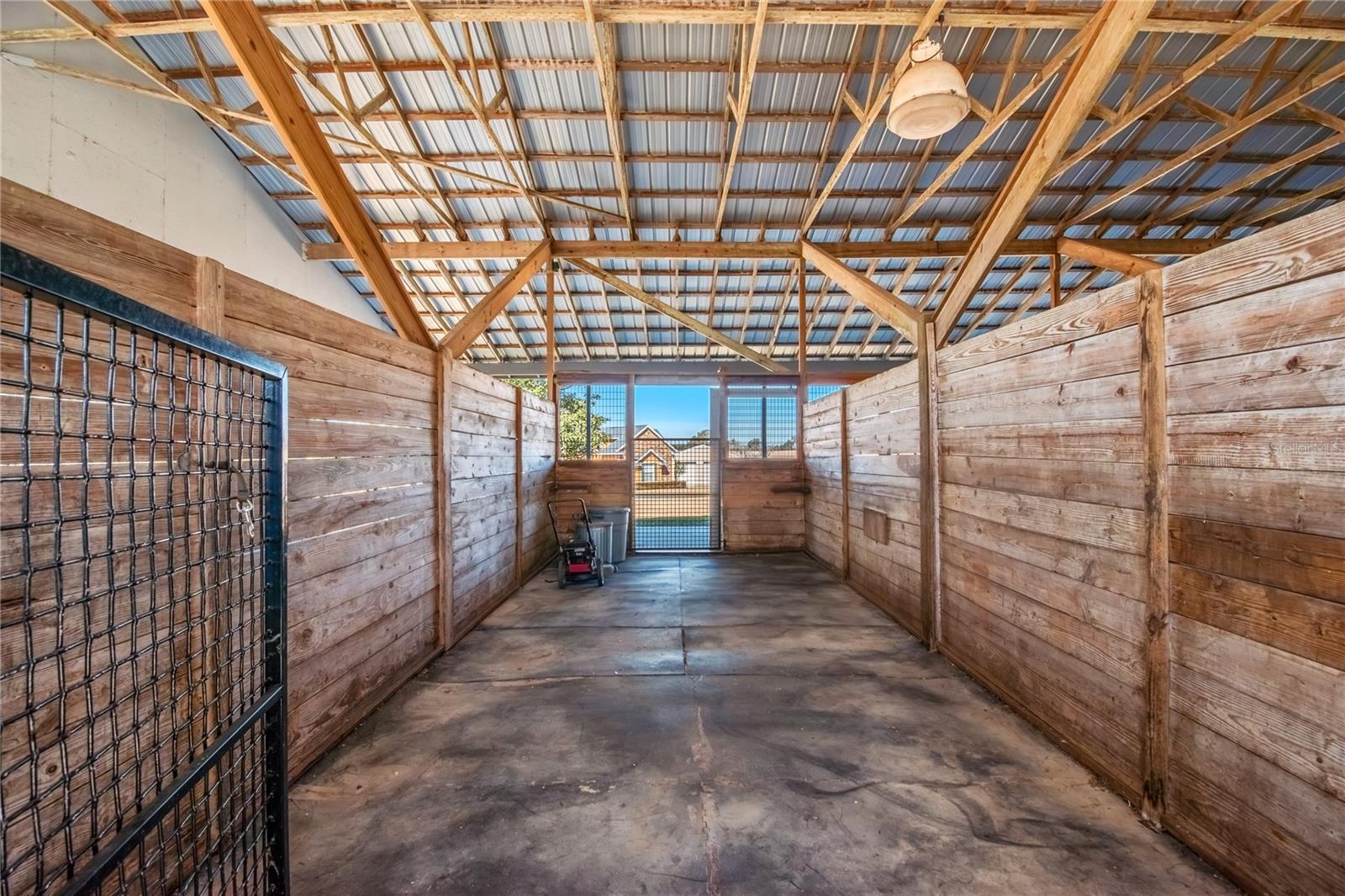 OM718115 Property Photo