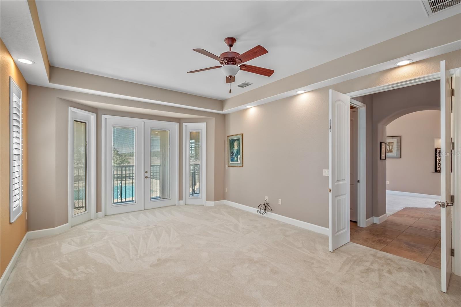 OM718115 Property Photo