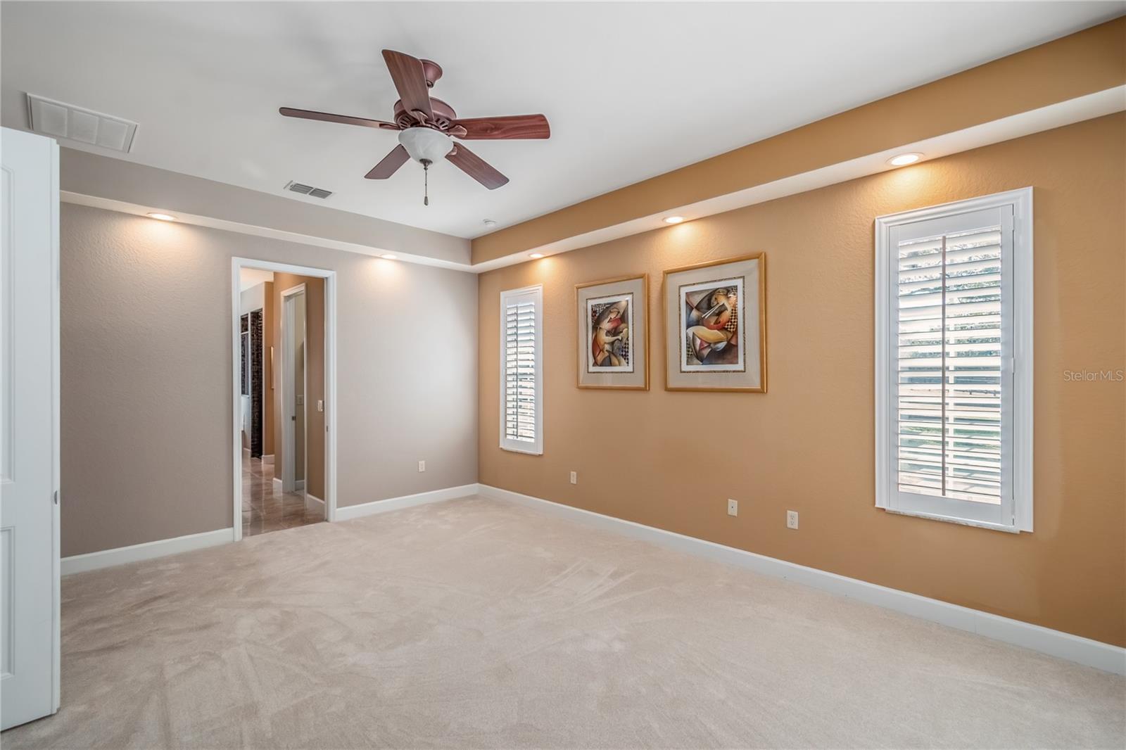 OM718115 Property Photo