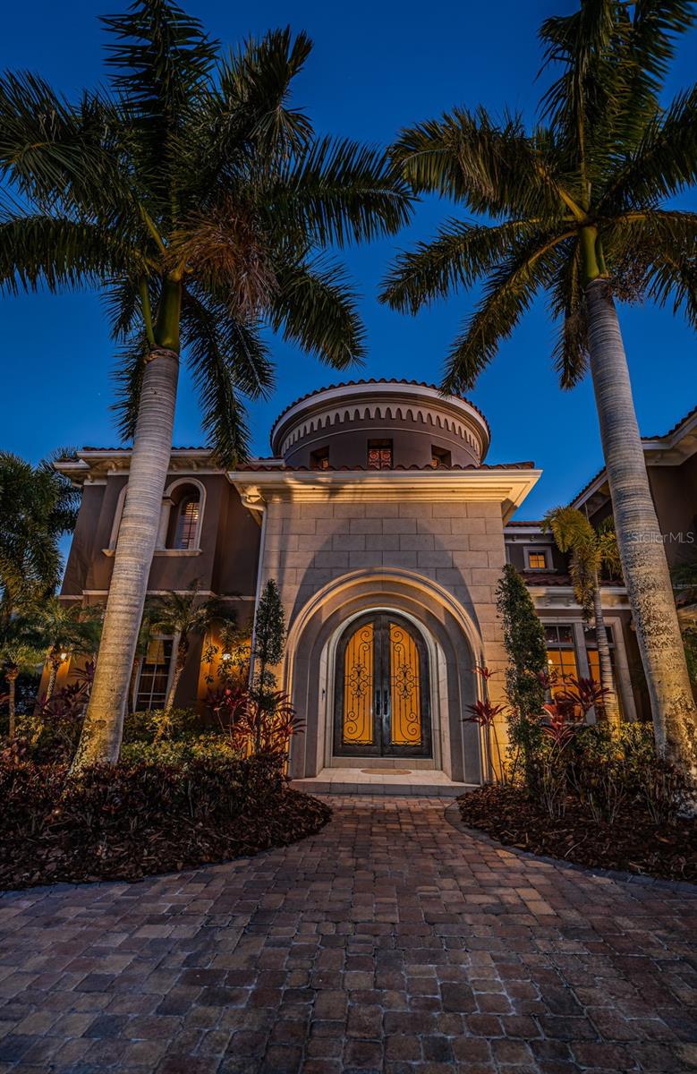 TB8472678 Property Photo