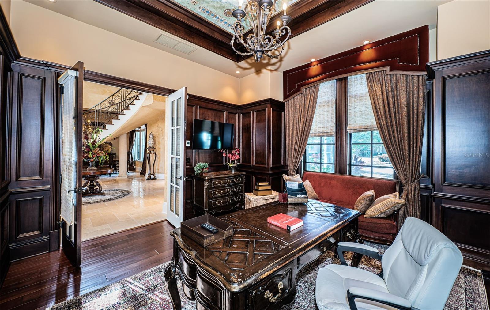 TB8472678 Property Photo