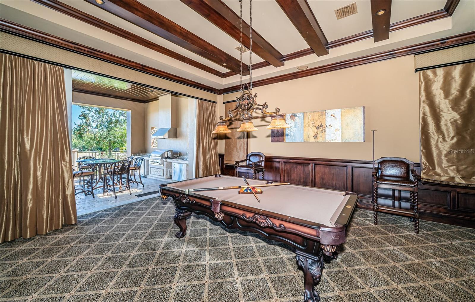 TB8472678 Property Photo