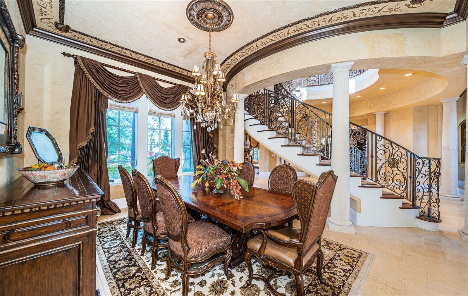 TB8472678 Property Photo