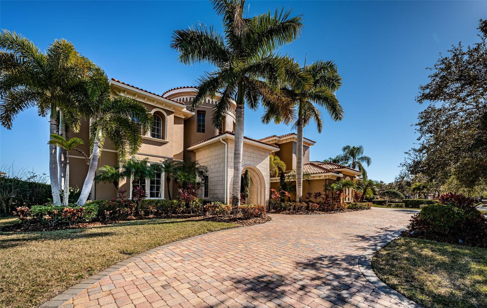 TB8472678 Property Photo