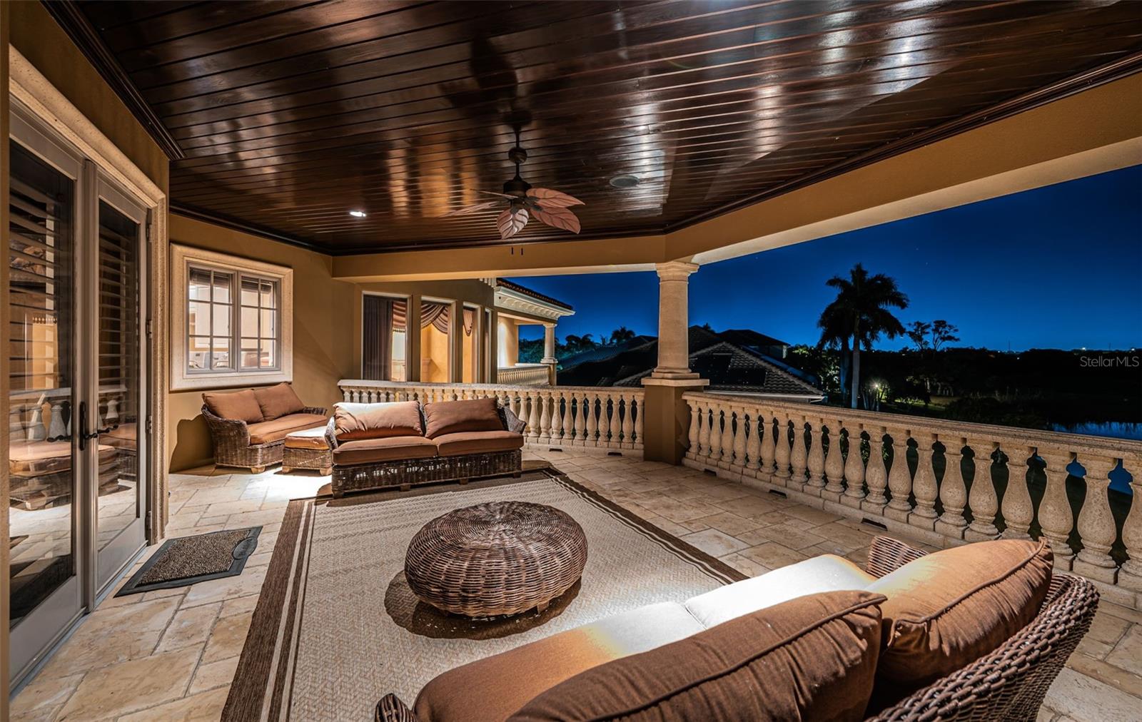 TB8472678 Property Photo