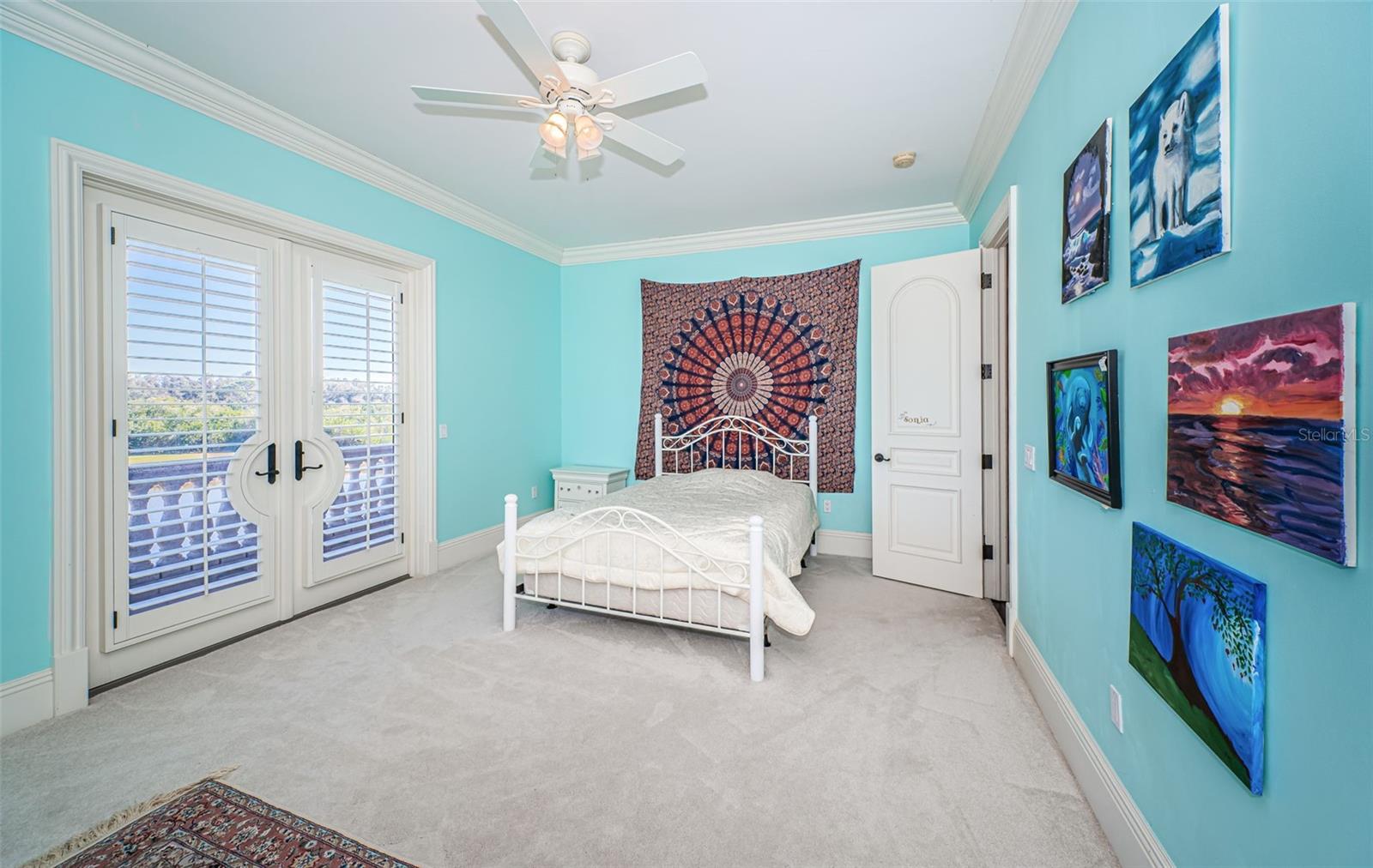 TB8472678 Property Photo