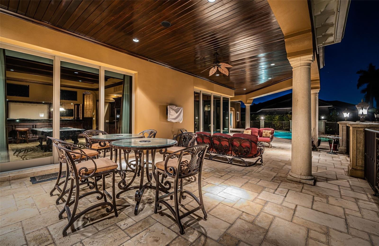 TB8472678 Property Photo