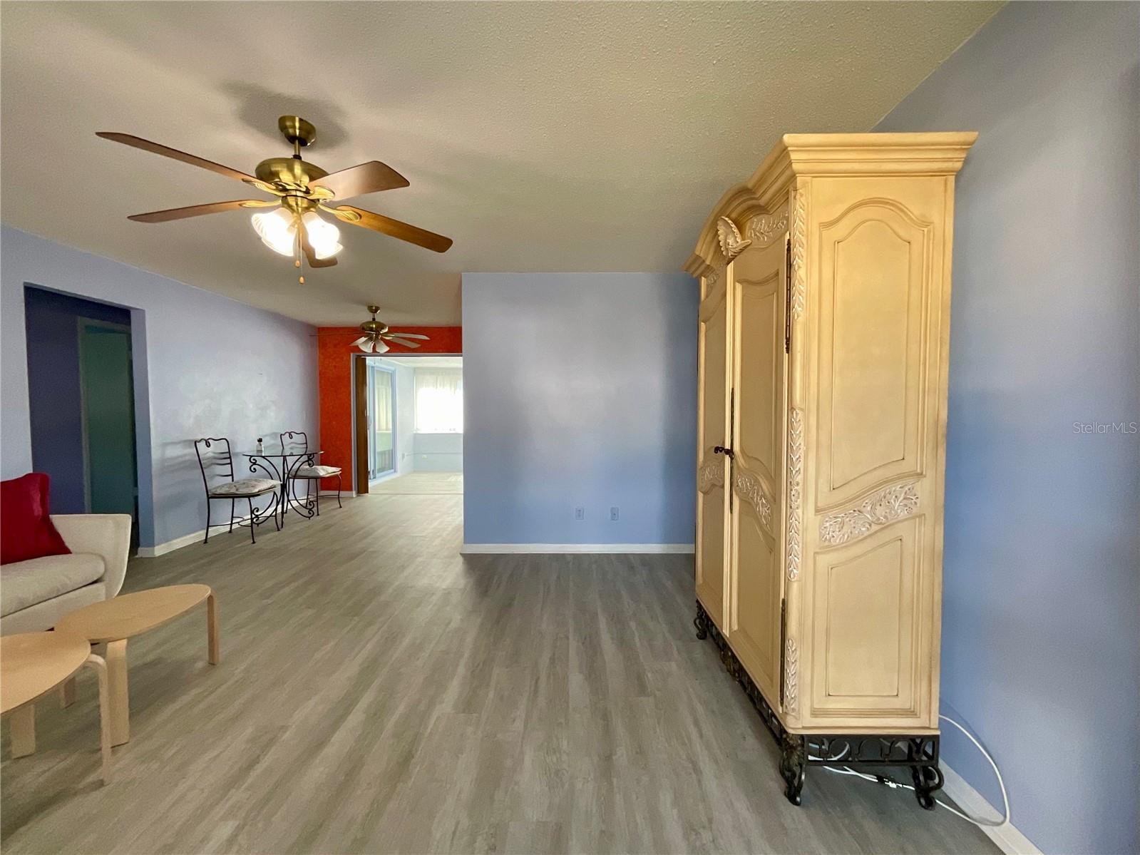 2-Entering the front door