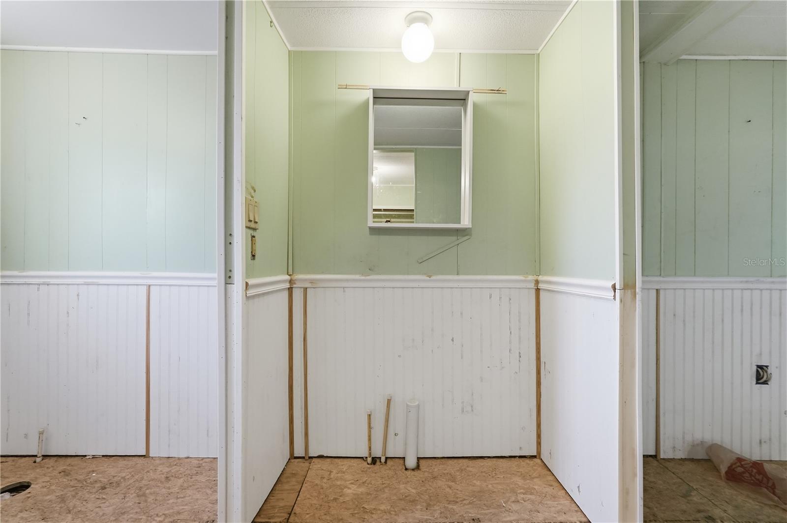 TB8472702 Property Photo