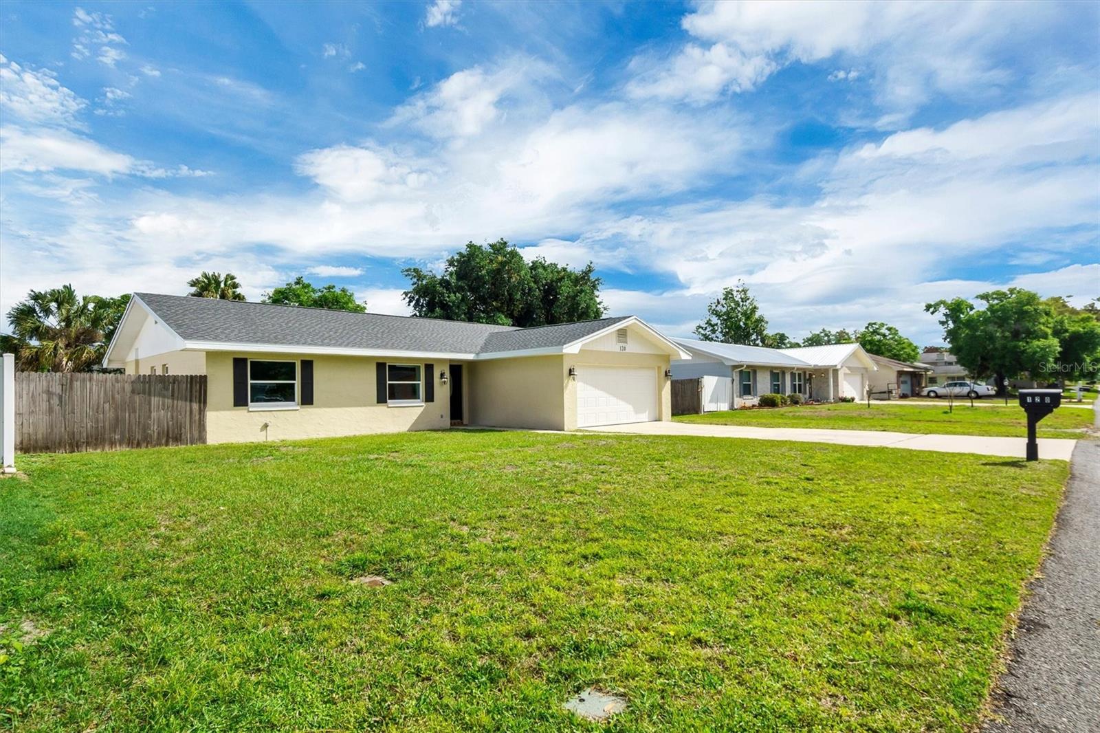 120 SANDBURG LN, WINTER HAVEN, FL, 33884