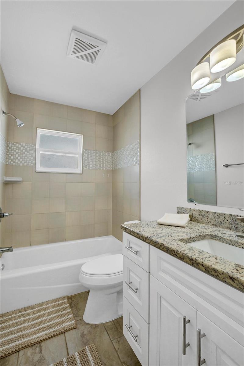 120 SANDBURG LN, WINTER HAVEN, FL, 33884