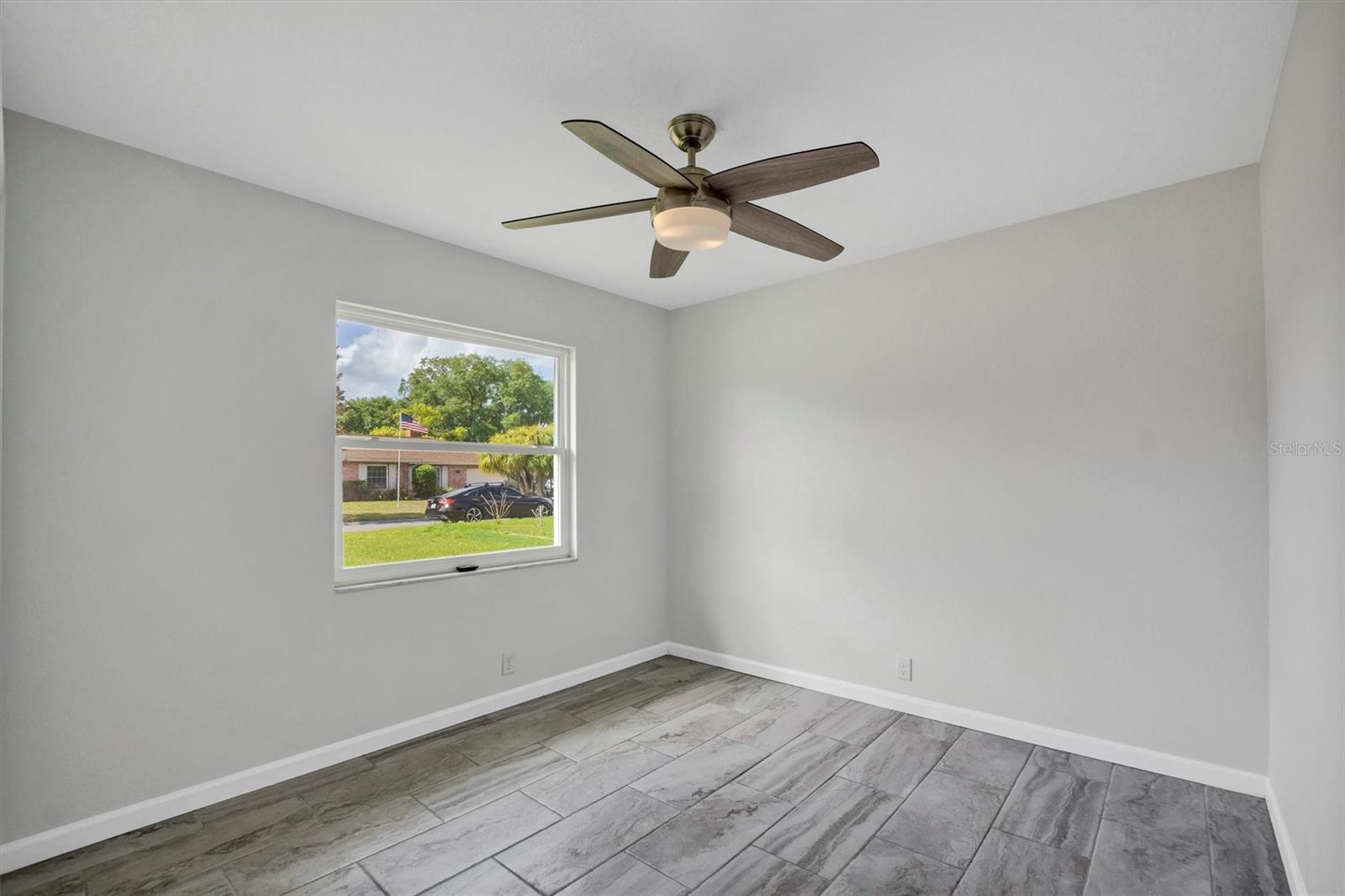 120 SANDBURG LN, WINTER HAVEN, FL, 33884