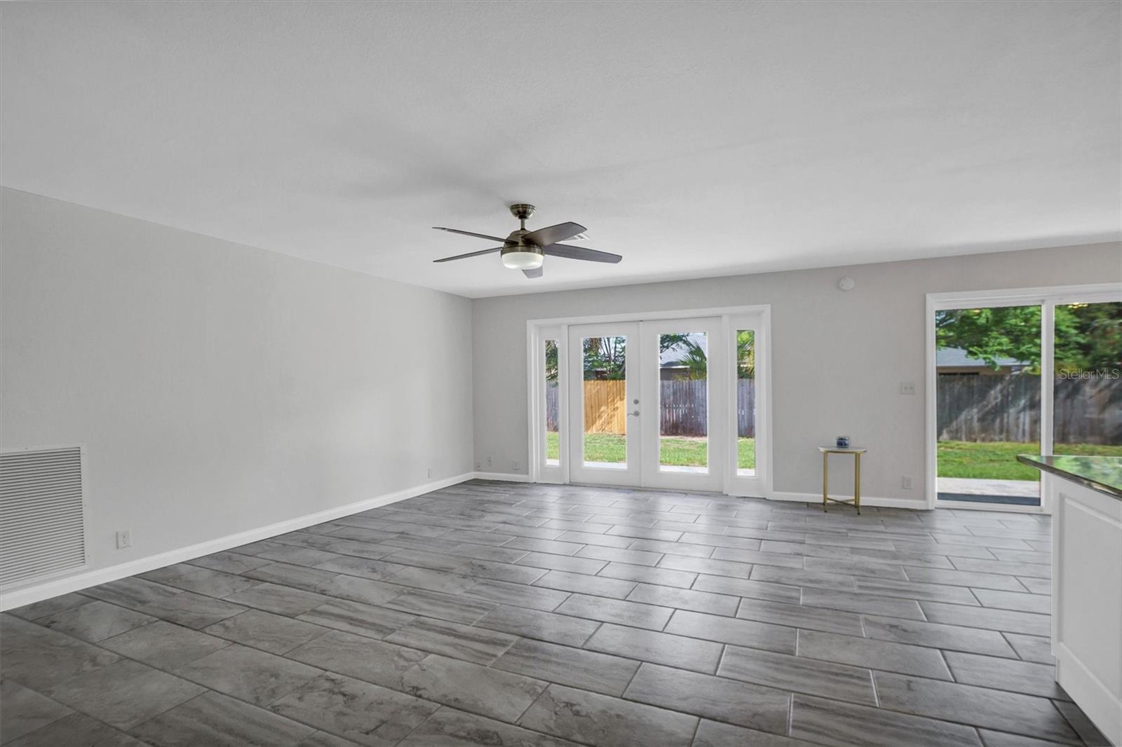 120 SANDBURG LN, WINTER HAVEN, FL, 33884