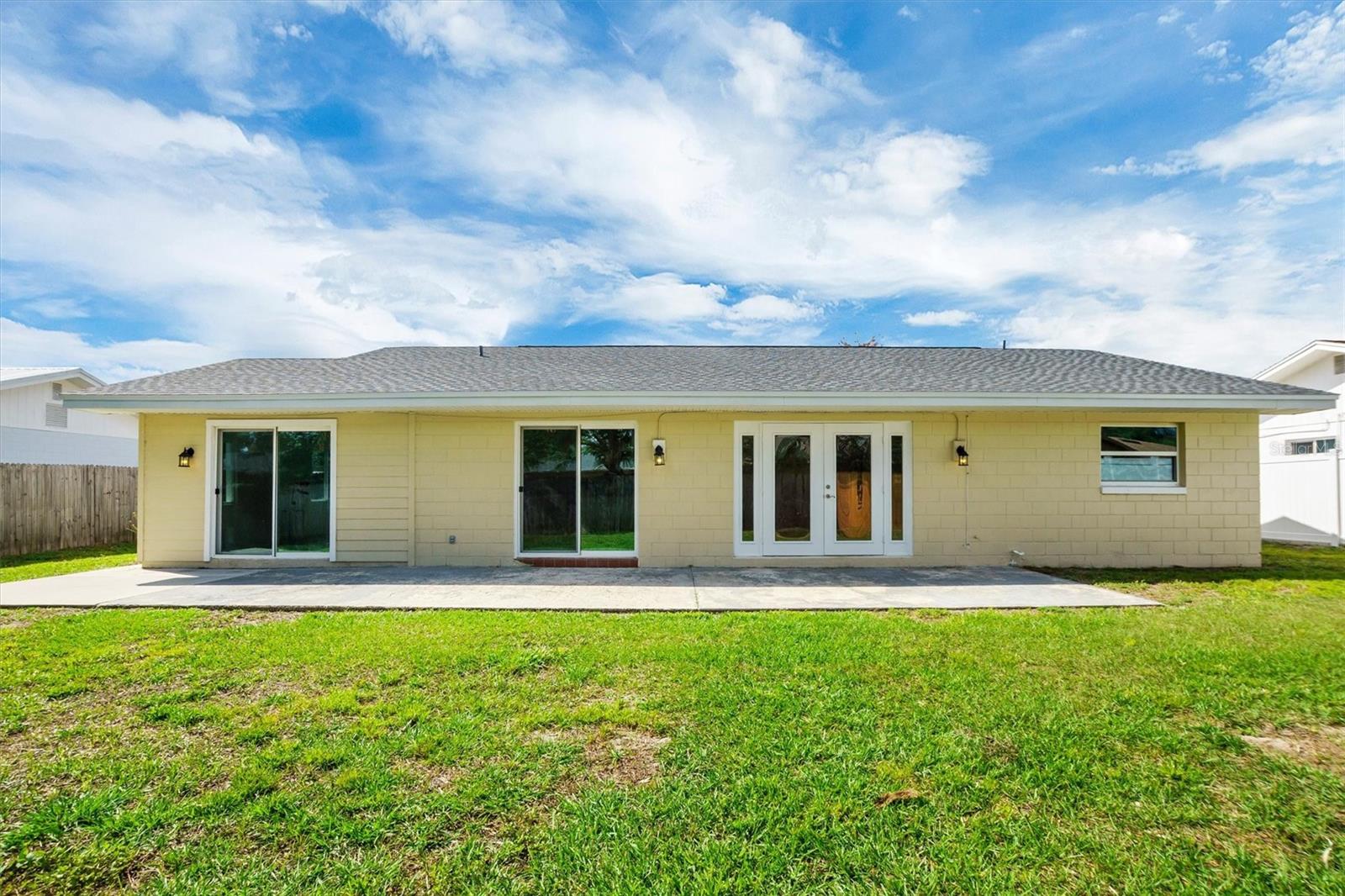 120 SANDBURG LN, WINTER HAVEN, FL, 33884