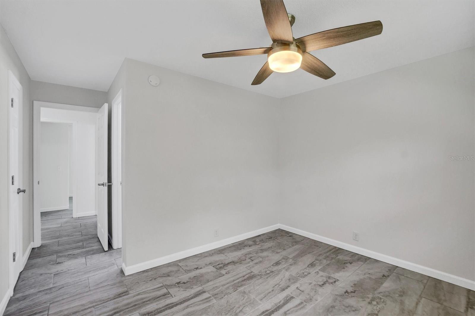 120 SANDBURG LN, WINTER HAVEN, FL, 33884
