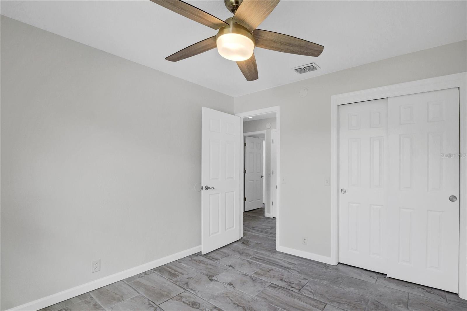 120 SANDBURG LN, WINTER HAVEN, FL, 33884