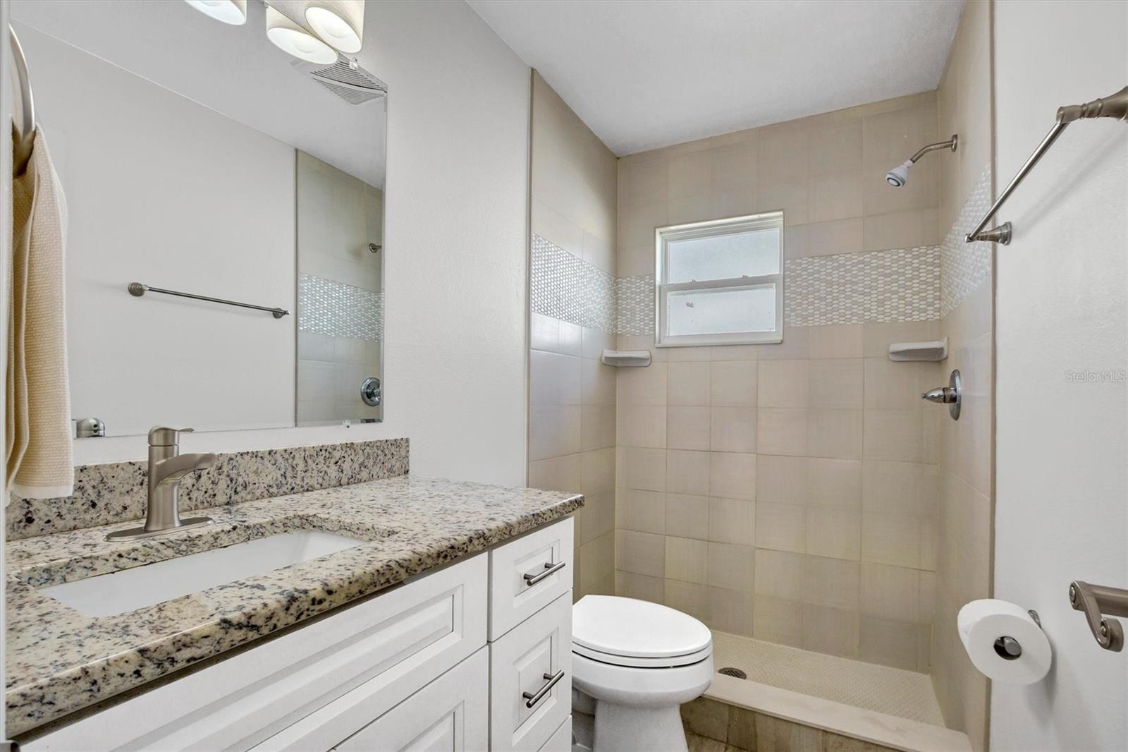 120 SANDBURG LN, WINTER HAVEN, FL, 33884